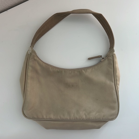 Nude Prada Re-Edition Y2K Shoulder Purse - Picture 3 of 15